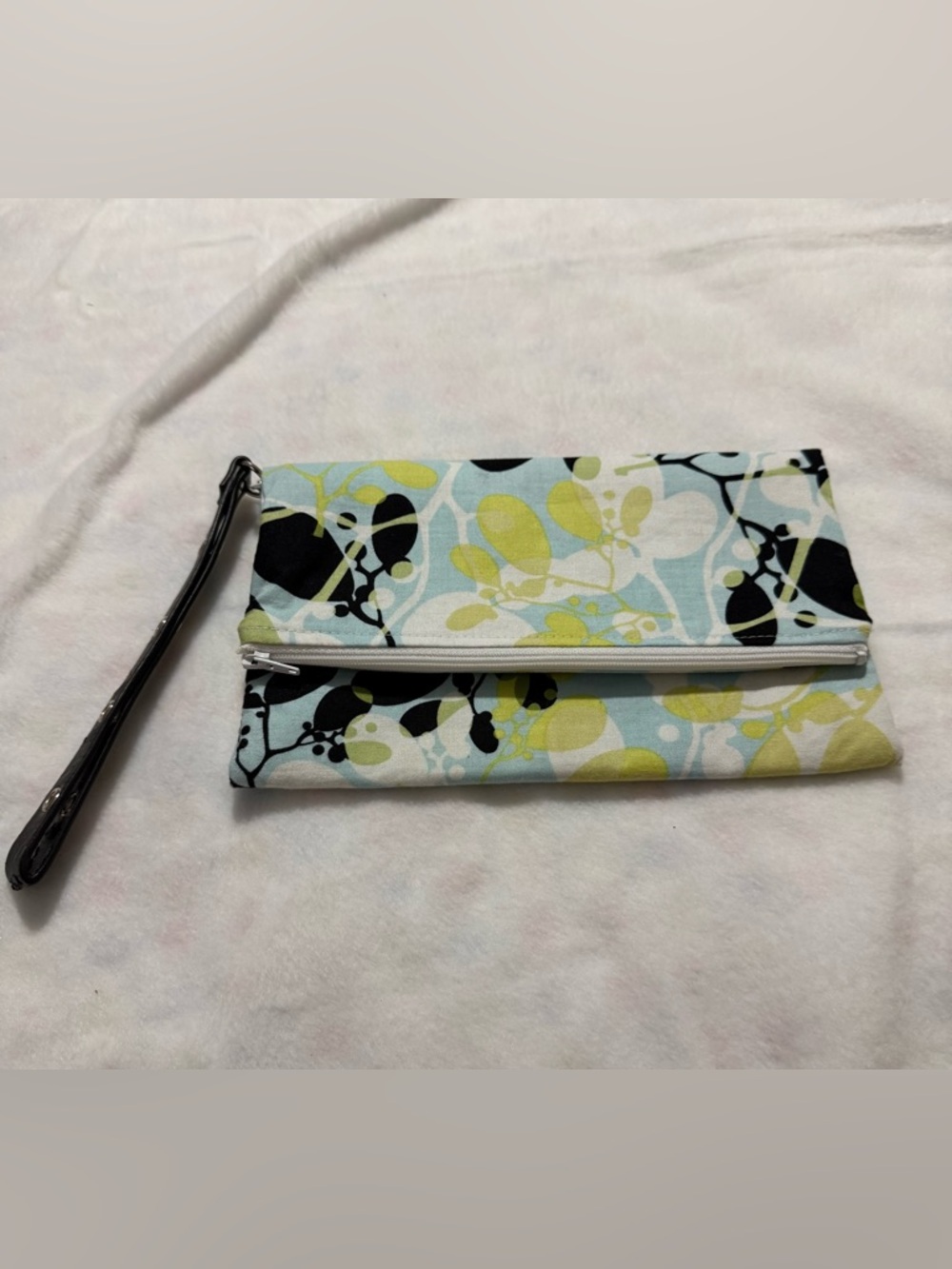 Siam Square Fold-Over Wristlet Clutch Blue Green Floral Print